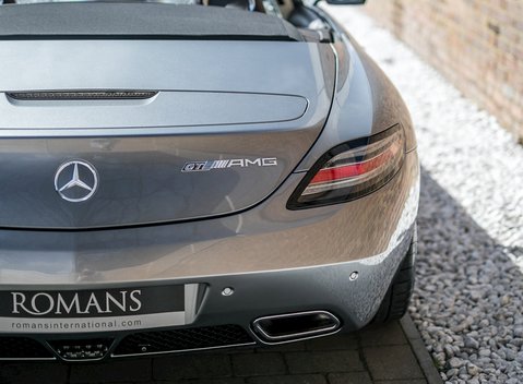 Mercedes-Benz SLS GT Roadster 26