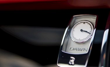 Rolls-Royce Dawn 10