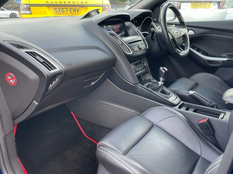 Ford Focus 2.0T EcoBoost ST-3 Euro 6 (s/s) 5dr 24