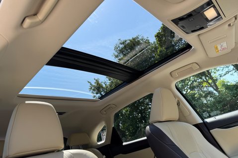 Lexus RX 450H LUXURY - PANORAMIC SUNROOF - RARE COLOUR COMBO 56