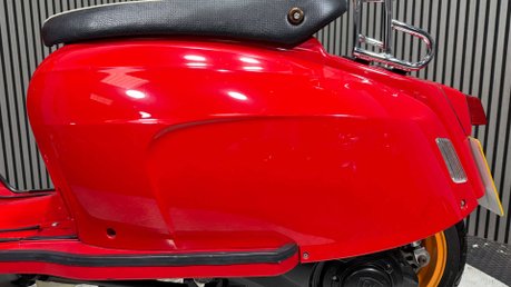 Royal Alloy GT LC 2018 ONLY 2K MODERN RETRO SCOOTER 200CC 18