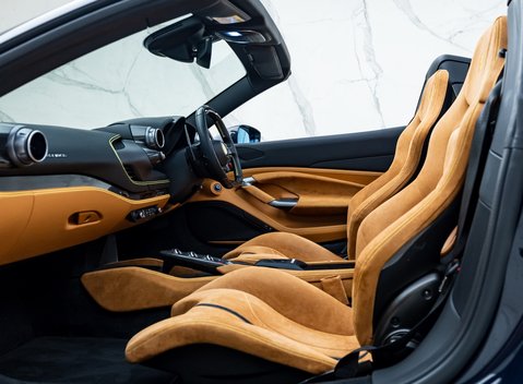 Ferrari F8 SPIDER 16