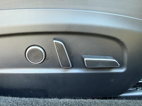 Tesla Model 3 Saloon 4dr Electric Auto RWD (208 ps) 34