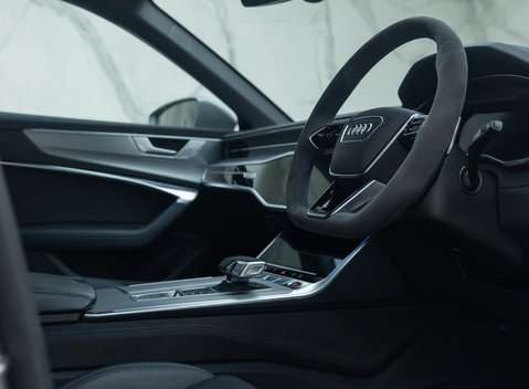 Audi RS6 AVANT PERFORMANCE 13