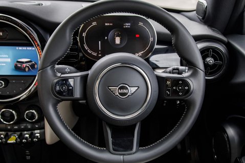 Mini Hatch COOPER S LEVEL 3 24