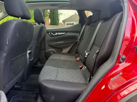 Nissan Qashqai 1.2 DIG-T N-Connecta SUV 5dr Petrol Manual 2WD Euro 6 (s/s) (115 ps) 52
