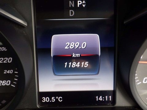 Mercedes-Benz V Class 2.2 V220d MPV 5dr Diesel G-Tronic+ Euro 6 (s/s) 8 Seat LWB (163 ps) 20