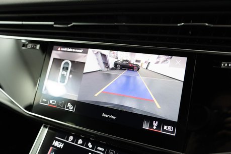 Audi Q8 3.0 TFSI V6 55 Black Edition SUV 5dr Petrol Tiptronic quattro Euro 6 (s/s) 16
