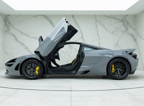 McLaren 720S Performance 4