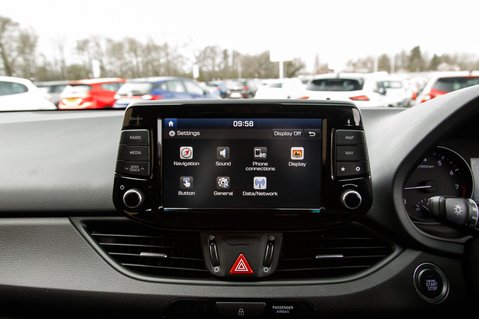 Hyundai i30 T-GDI FASTBACK N LINE PLUS NAV 29