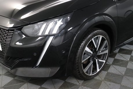 Peugeot 208 PURETECH GT LINE S/S 31