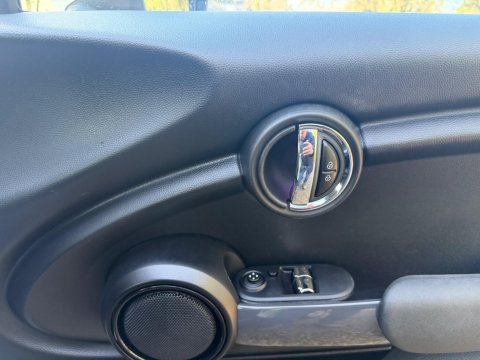 Mini Hatch 1.2 One Euro 6 (s/s) 3dr 21