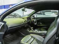 Audi R8 5.2 FSI V10 Coupe 2dr Petrol S Tronic quattro Euro 6 (s/s) (540 ps) 6