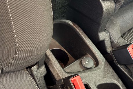 Ford B-Max 1.6 Zetec MPV 5dr Petrol Powershift Euro 5 (105 ps) 27