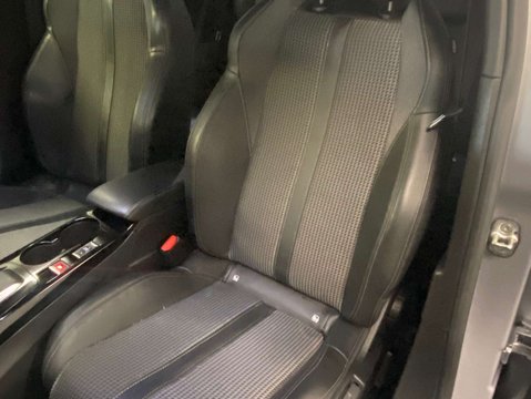 Peugeot 2008 2008 GT EV 5dr 36
