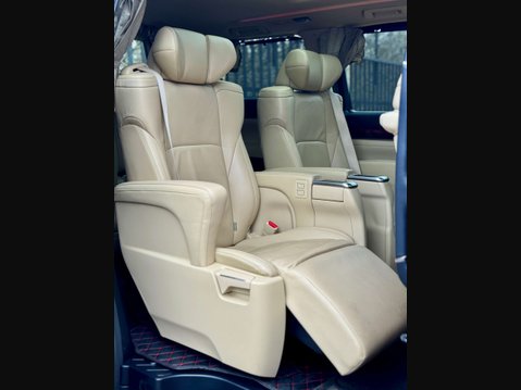 Toyota Alphard 3.5 V6 EXECUTIVE LOUNGE 7 SEAT 81