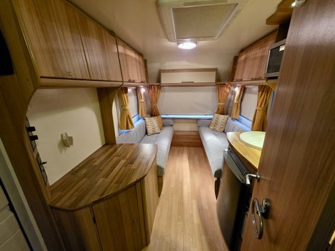 Bailey Orion 400/2 20