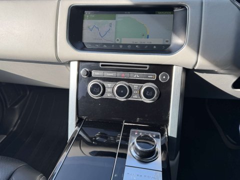 Land Rover Range Rover 3.0 TD V6 Vogue SE Auto 4WD Euro 6 (s/s) 5dr 30