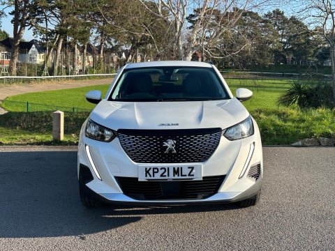 Peugeot 2008 1.2 PureTech Allure Euro 6 (s/s) 5dr 11