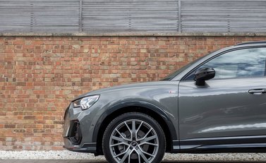 Audi Q3 TFSI 40 Quattro S Line Vorsprung 25