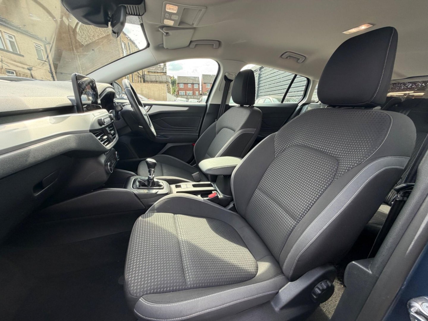 2020 Ford Focus — image 17
