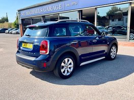 Mini Countryman 1.5 Countryman Cooper Auto 5dr 8