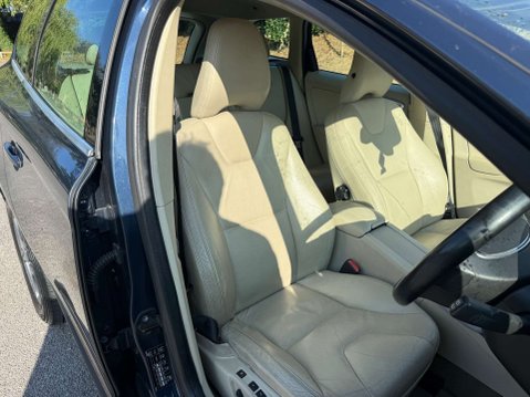 Volvo XC60 2.0 XC60 SE Luxury D4 Auto 5dr 25