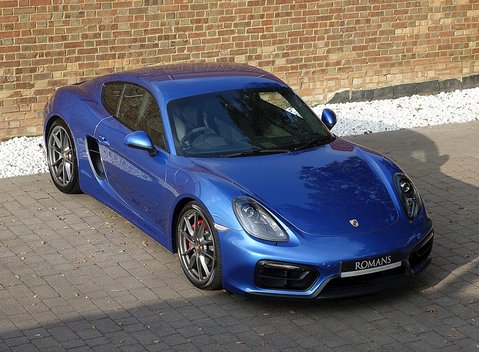 Porsche Cayman GTS 3
