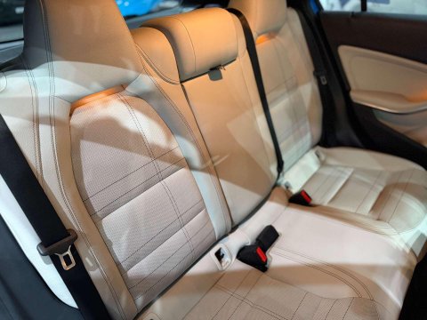 Mercedes-Benz A Class 2.1 A200 CDI Sport Hatchback 5dr Diesel 7G-DCT Euro 6 (s/s) (136 ps) 46