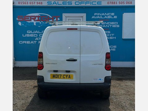 Peugeot Partner 1.6 BlueHDi 854 Professional Panel Van 5dr Diesel Manual L1 (112 g/km, 97.6 4