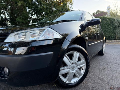 Renault Megane 1.6 VVT Oasis 5dr 40