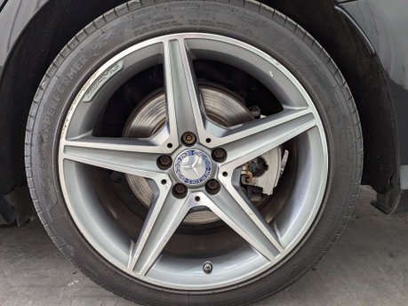 Mercedes-Benz C Class 2.1 C250 AMG Line Bluetec Auto 5dr 30