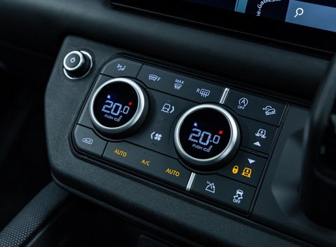 Land Rover Defender 90 V8 Carpathian Edition Urban Widetrack 22