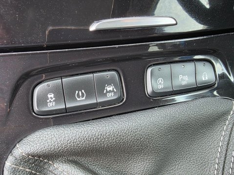 Vauxhall Grandland X 1.6 Turbo D BlueInjection Tech Line Nav Euro 6 (s/s) 5dr 30