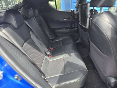 Toyota C-HR 1.8 VVT-h Dynamic SUV 5dr Petrol Hybrid CVT Euro 6 (s/s) (122 ps) 19