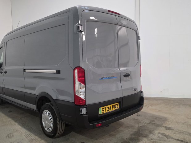 Ford Transit Transit 350 135kW 68kWh H2 Leader Van Auto 3