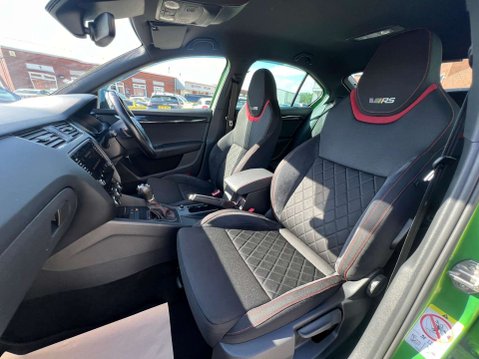 Skoda Octavia 2.0 Octavia vRS TDI Semi-Automatic 5dr - NATIONAL DELIVERY* 23