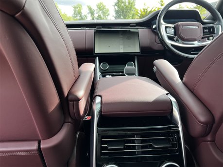 Land Rover Range Rover P400 MHEV AUTOBIOGRAPHY 35