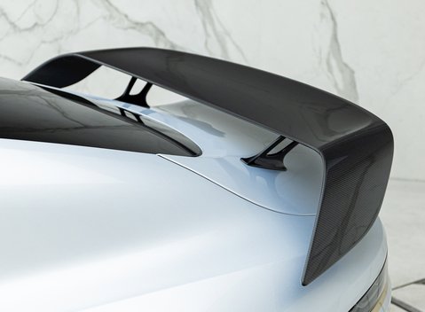 Aston Martin V12 Vantage 29