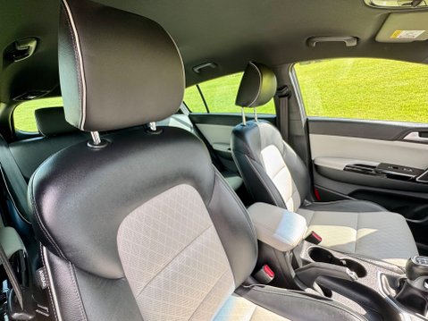 Kia Sportage CRDI GT-LINE 19