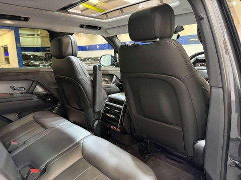 Land Rover Range Rover Sport 3.0 P440e 38.2kWh SE SUV 5dr Petrol Plug-in Hybrid Auto 4WD Euro 6 (s/s) (4 39