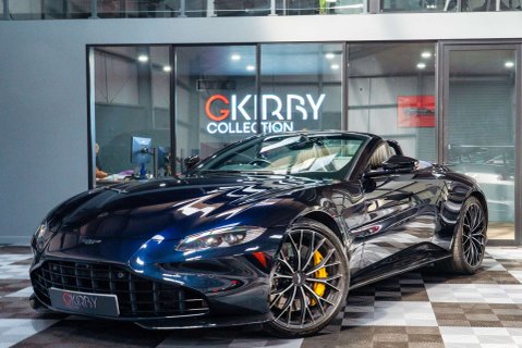 Aston Martin Vantage Roadster 18