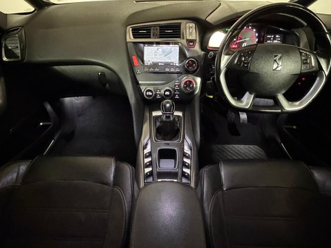 DS DS 5 BLUEHDI PERFORMANCE LINE S/S 12