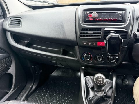 Vauxhall Combo 1.3 CDTi 2000 ecoFLEX 16v Panel Van 3dr Diesel Manual FWD L1 H1 (126 g/km, 30