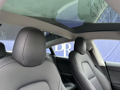 Tesla Model 3 Saloon 4dr Electric Auto RWD (241 bhp) 46