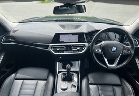 BMW 3 Series 318D SPORT 42