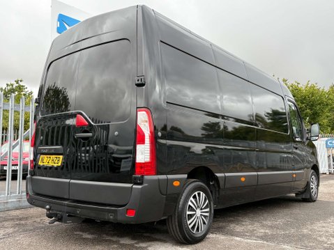 Renault Master 2.3 dCi 35 Business+ Panel Van 4dr Diesel Manual FWD LWB Medium Roof Euro 6 23