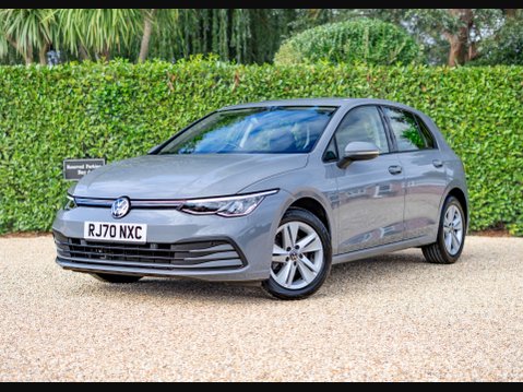 Volkswagen Golf 1.5 Golf Life eTSI Semi-Auto 5dr 4