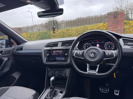 Volkswagen Tiguan 2.0 Tiguan R-Line TDI BlueMotion Technology 4Motion Semi-Auto 4WD 5dr 41