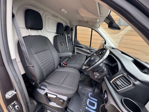 Ford Transit Custom 2.0 Transit Custom 300 Limited EcoBlue 5dr 21